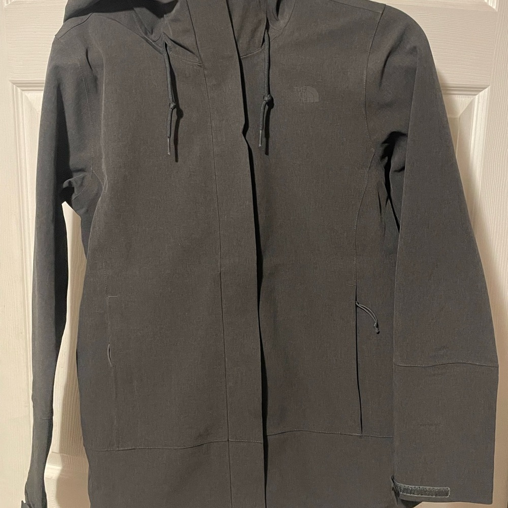 Woman’s NorthFace Apex jacket